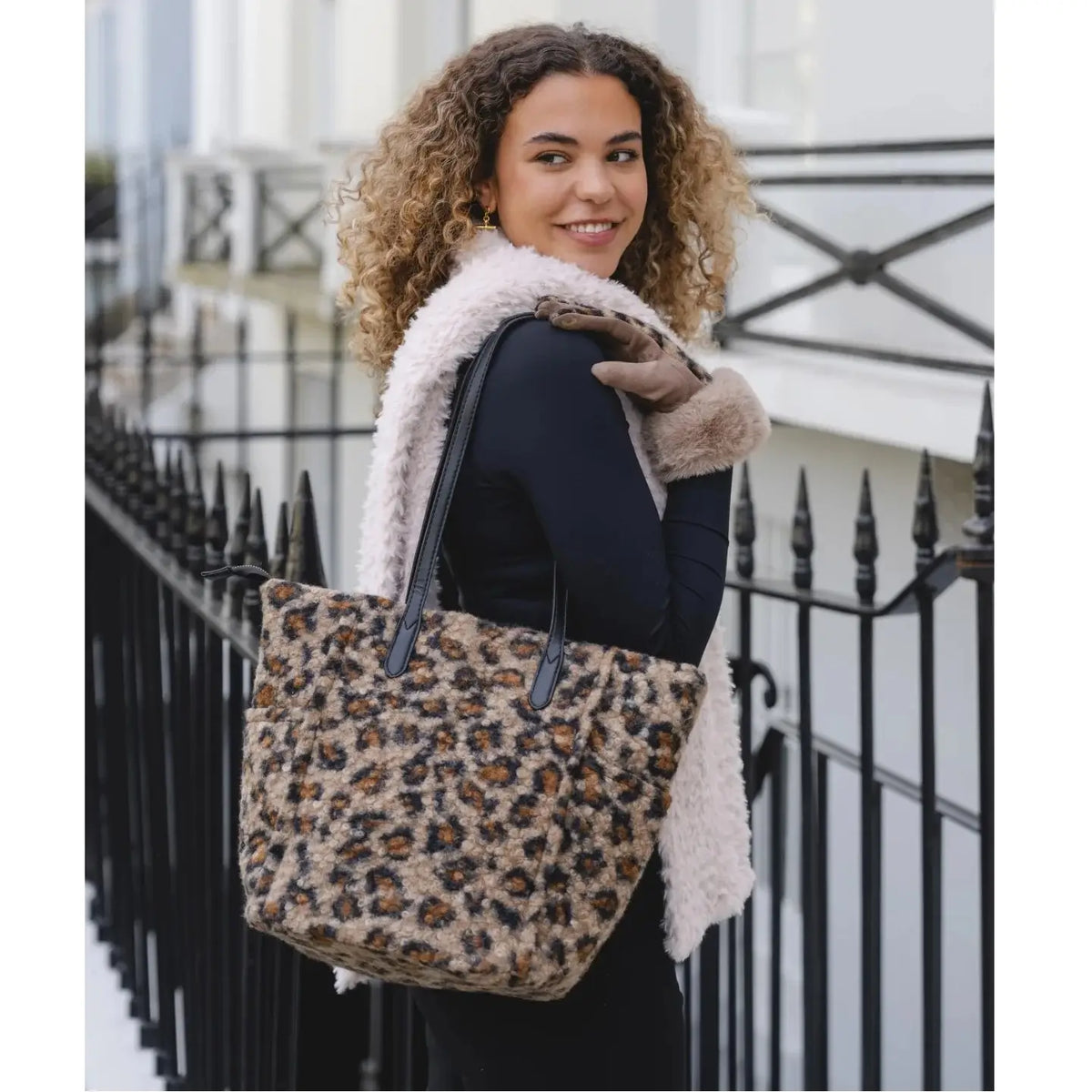 Park Lane Leopard Print Handbag BAG81