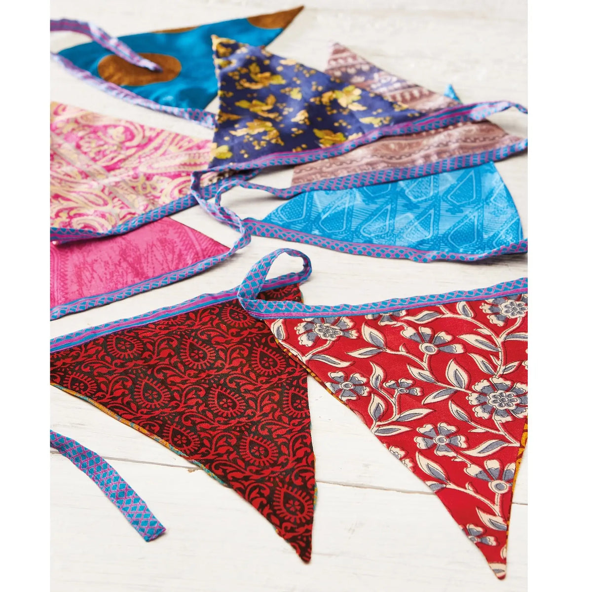 Recycled Indian Sari Fabric Bunting 245cm