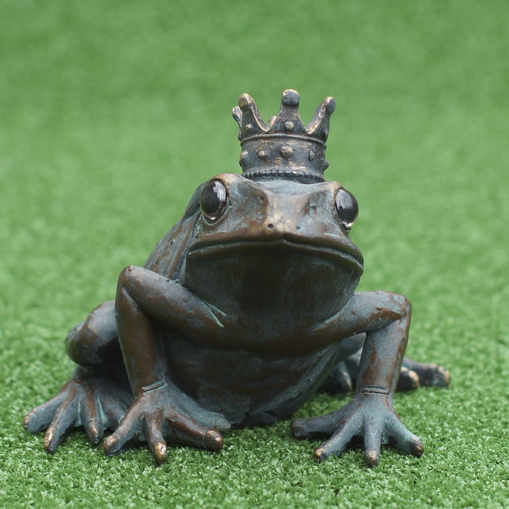 LO Frog With Crown. H18cm W13cm